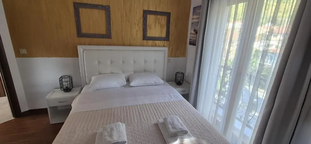 Rent, hospitality venue, 500m², Dobrota, Kotor