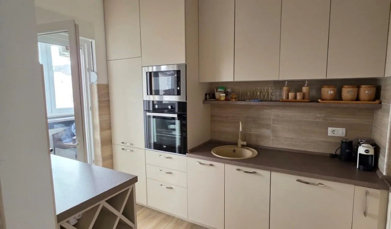 Prodaja, dvosoban stan, 57m², Centar, Žabljak