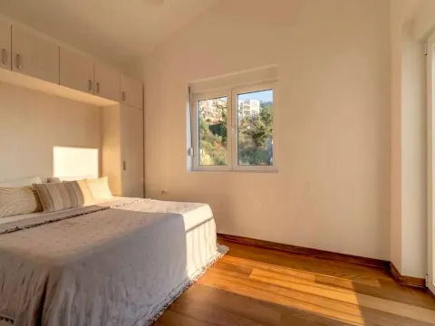 Izdavanje, dvosoban stan, 60m², Pržno, Budva - image 8