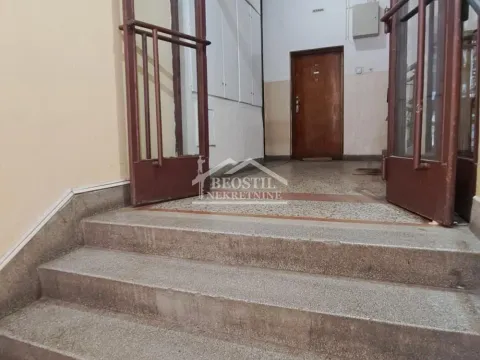 Sale, two bedroom apartment, 61m², Stari Grad, Beograd - image 11