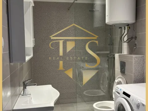 Rent, two bedroom apartment, 80m², Centar, Tivat - image 17