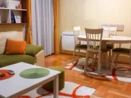 Izdavanje, dvosoban stan, 65m², Stari Aerodrom, Podgorica - image 7