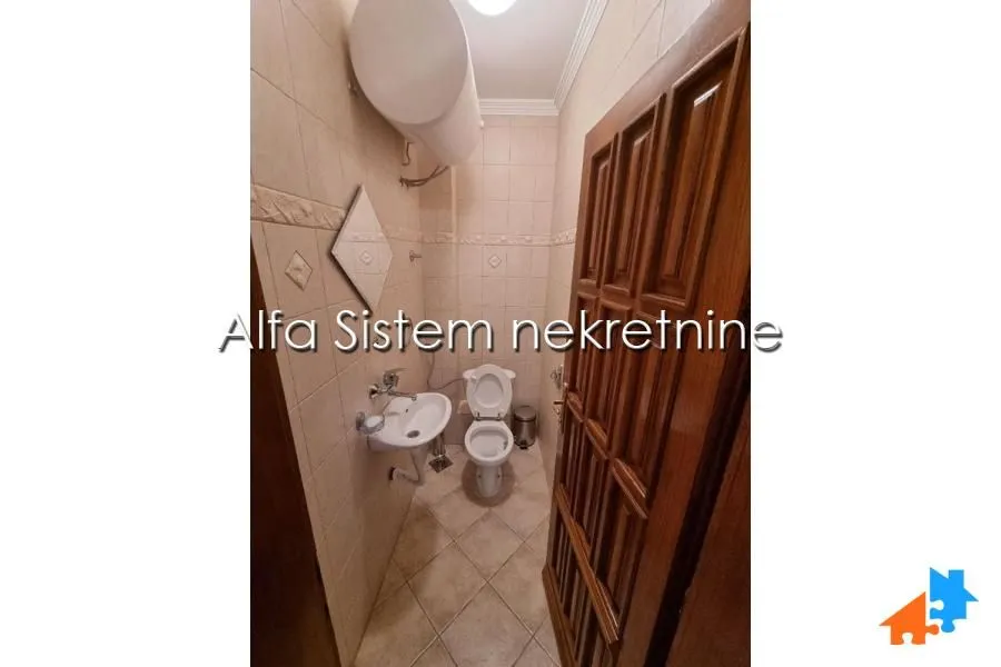 Rent, four bedroom apartment, 120m², Savski Venac, Beograd