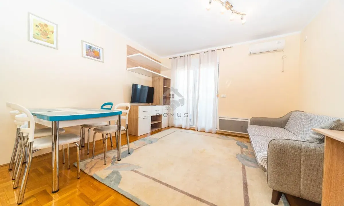 Rent, two bedroom apartment, 65m², Stari Aerodrom, Podgorica
