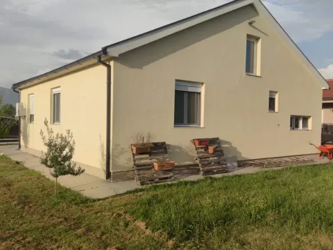 Rent, house, 120m², Danilovgrad, Crna Gora - image 16