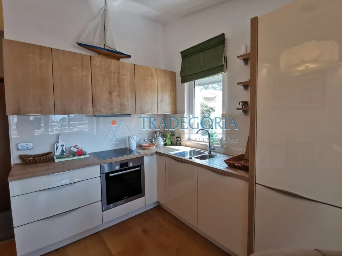 Prodaja, trosoban stan, 90m², Petrovac, Budva