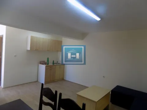 Prodaja, kuća, 389m², Karadjordjevo brdo, Paraćin - image 10