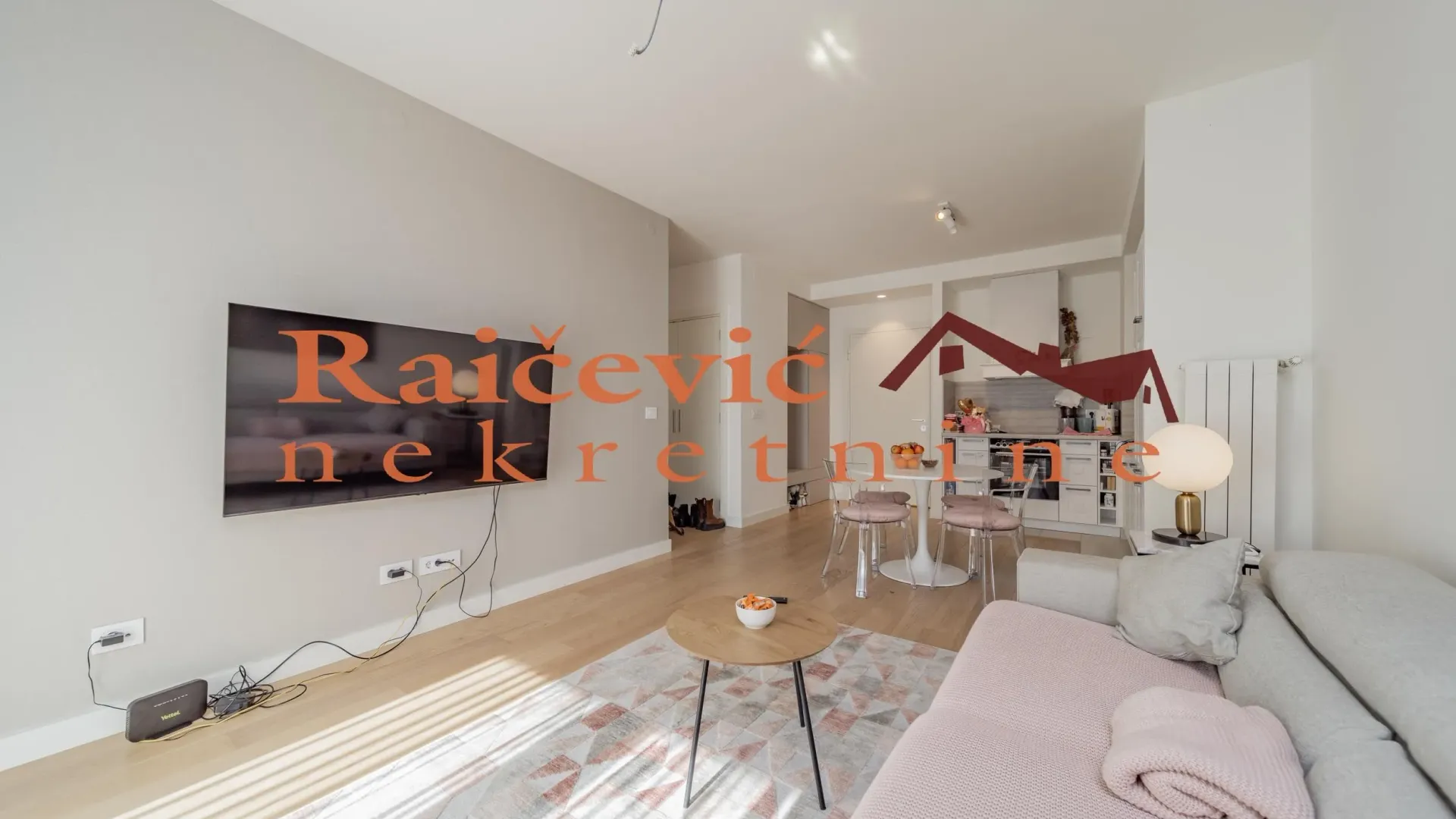Prodaja, trosoban stan, 74m², Savski Venac, Beograd