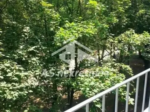 Izdavanje, trosoban stan, 64m², Savski Venac, Beograd - image 9