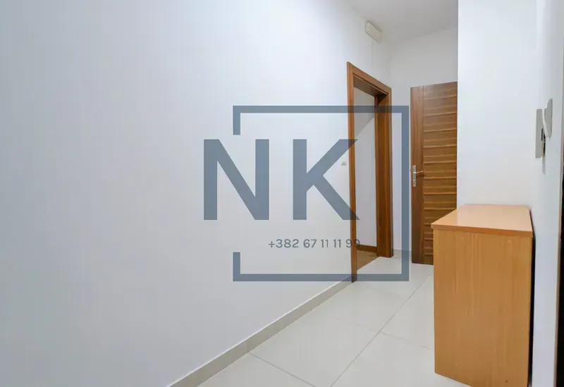 Izdavanje, poslovni prostor, 56m², City Kvart, Podgorica