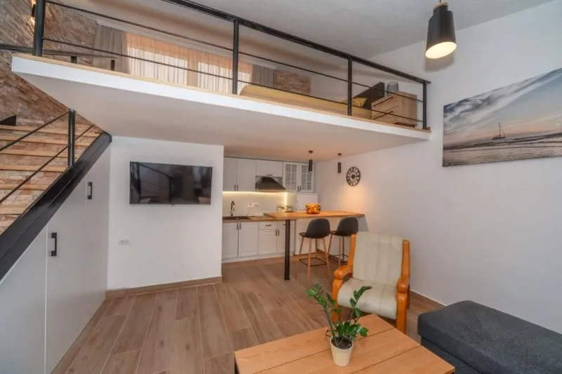 Izdavanje, jednosoban stan, 35m², Bar, Crna Gora