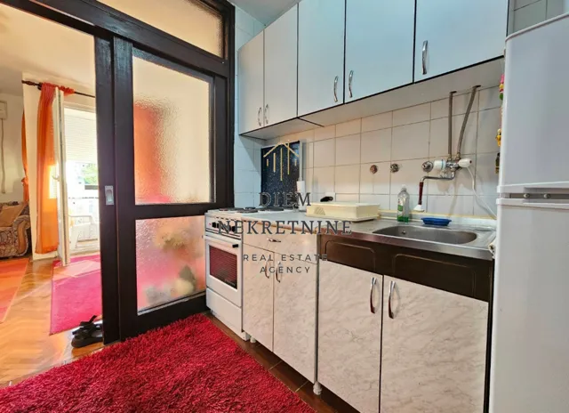 Rent, studio apartment, 32m², Makedonsko naselje, Bar