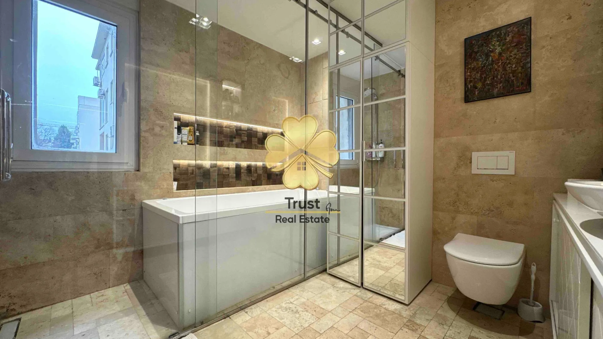 Prodaja, trosoban stan, 122m², Centar, Podgorica