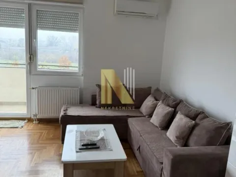 Stan in Bulevar Evrope