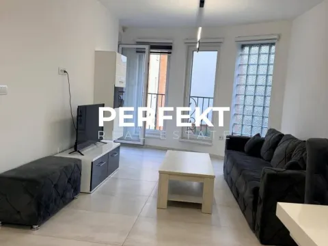 Izdavanje, dvosoban stan, 64m², Centar, Pančevo - image 17