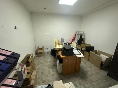 Izdavanje, poslovni prostor, 5546m², Ruma, Srbija - image 11