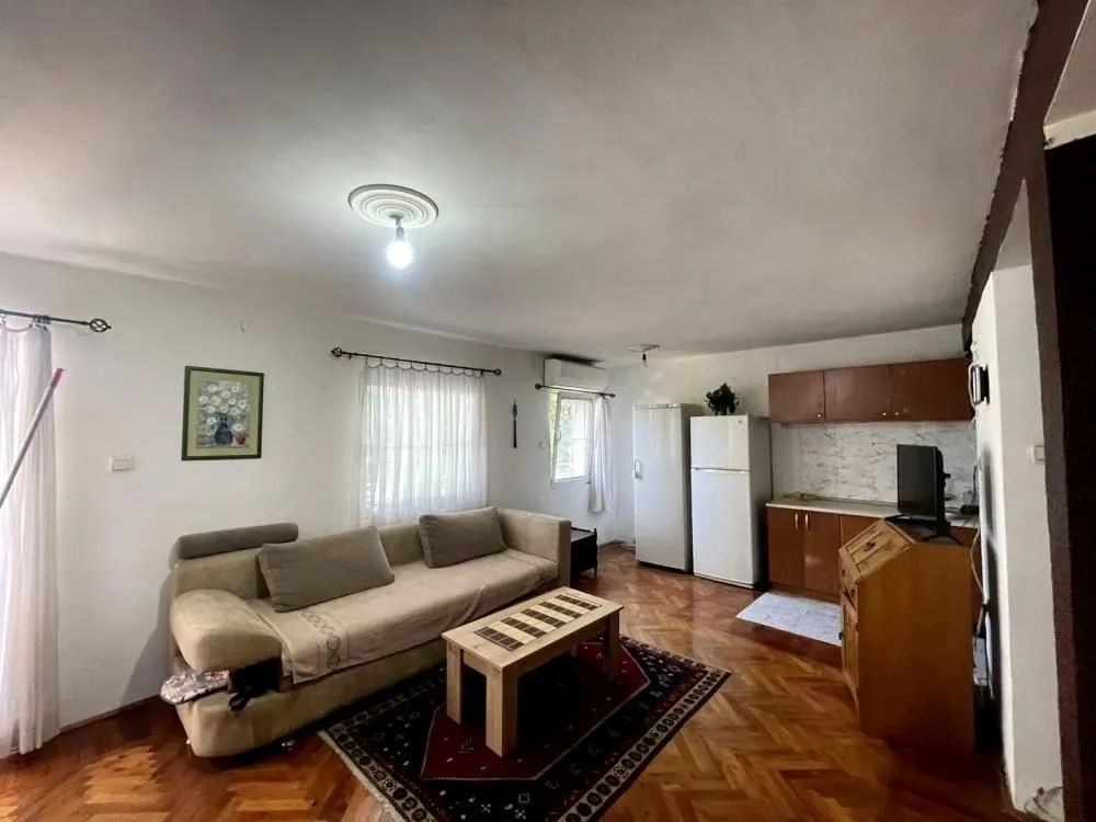 Sale, two bedroom apartment, 65m², Savski Venac, Beograd