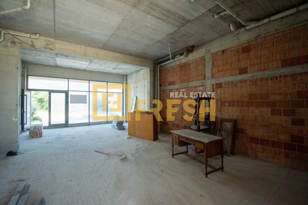 Sale, office space, 96m², Momišići, Podgorica