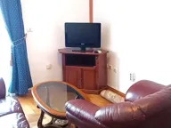 Izdavanje, jednosoban stan, 400m², Stari Aerodrom, Podgorica - image 1