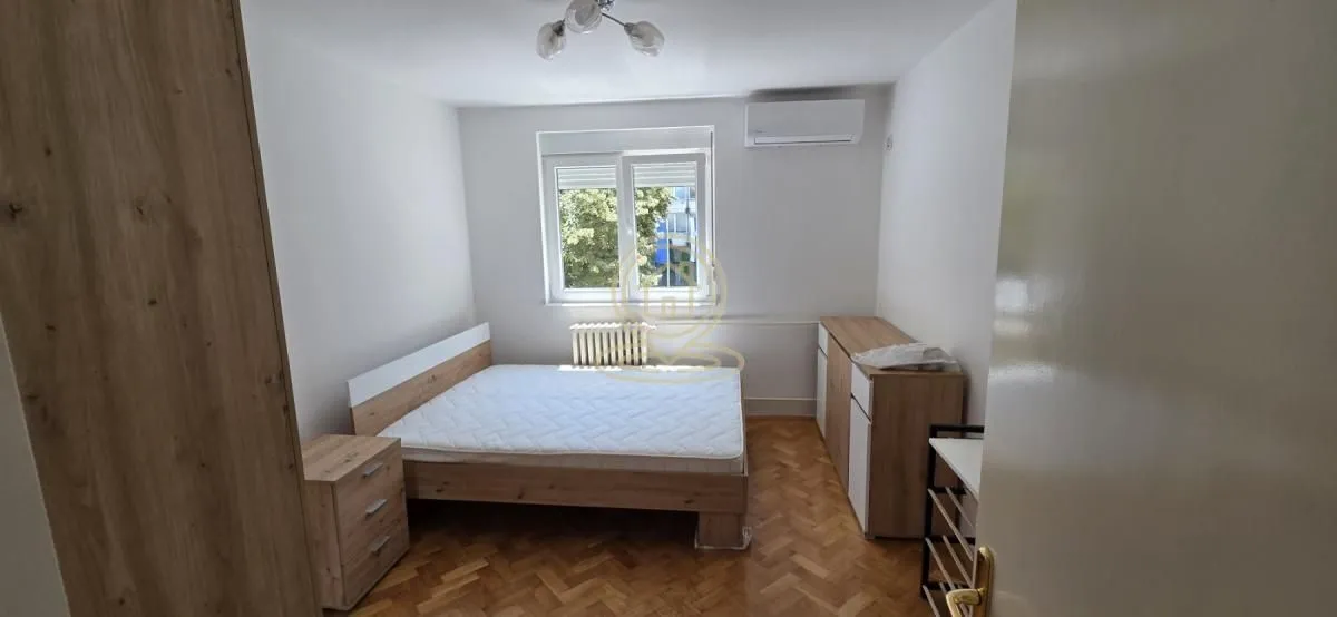 Izdavanje, dvosoban stan, 56m², Socijalno, Novi Sad Sve Podlokacije