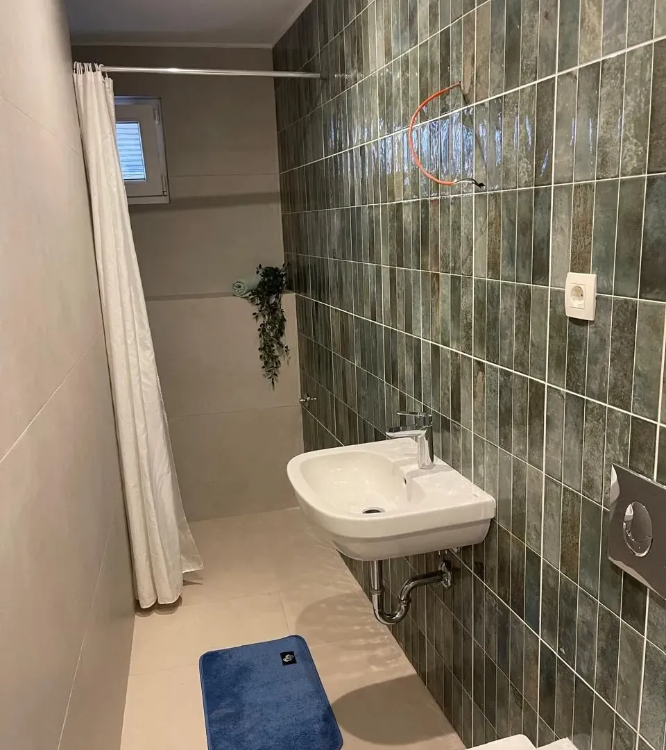 Rent, two bedroom apartment, 60m², Škaljari, Kotor