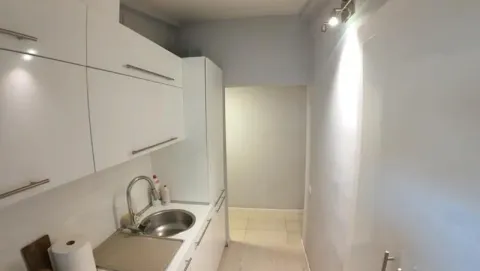 Sale, three bedroom apartment, 99m², Kalenić Pijaca, Vračar Sve Podlokacije - image 6