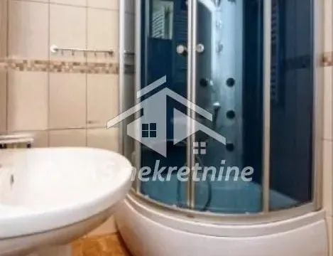 Rent, four bedroom apartment, 140m², Đeram Pijaca, Beograd - image 33