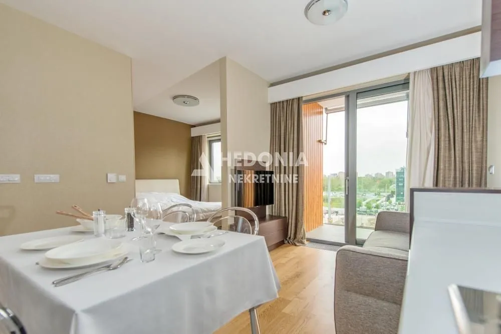 Rent, one bedroom apartment, 37m², Novi Beograd Blok 65, Novi Beograd Sve Podlokacije