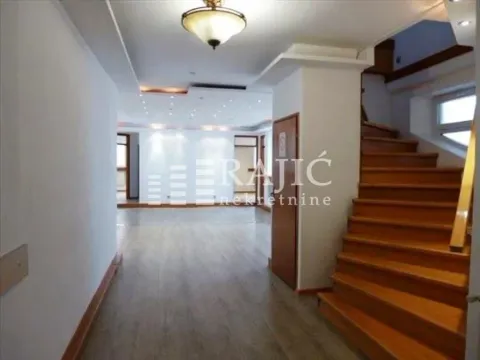 Rent, office space, 175m², Stari Grad, Beograd - image 2