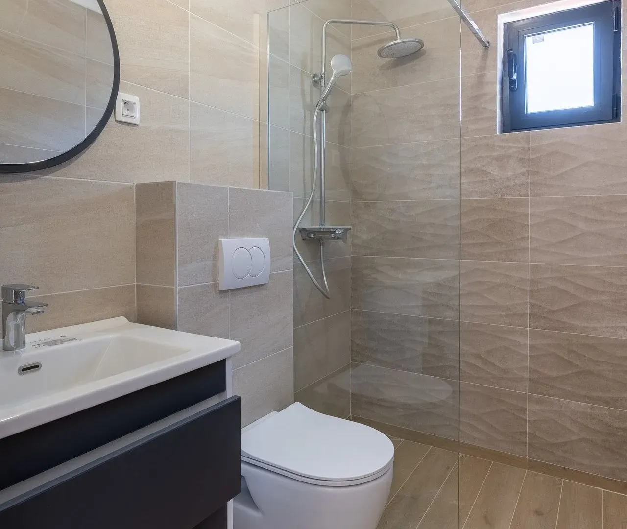 Prodaja, kuća, 160m², Škaljari, Kotor