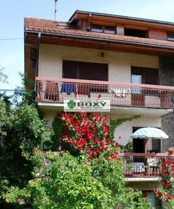 Prodaja, kuća, 230m², Kraljevo, Srbija