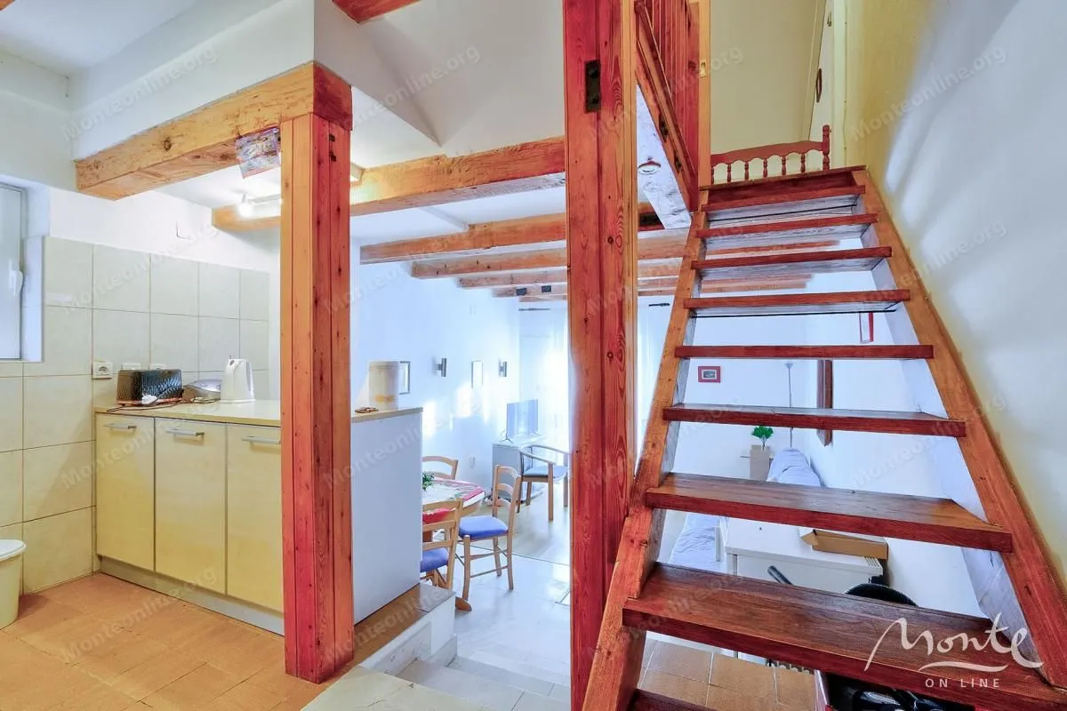 Prodaja, kuća, 67m², Orahovac, Kotor