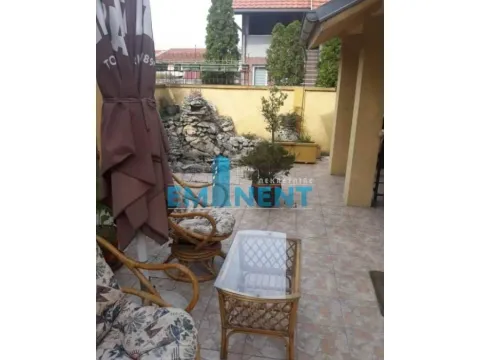 Prodaja, kuća, 167m², Ledine, Beograd - image 2