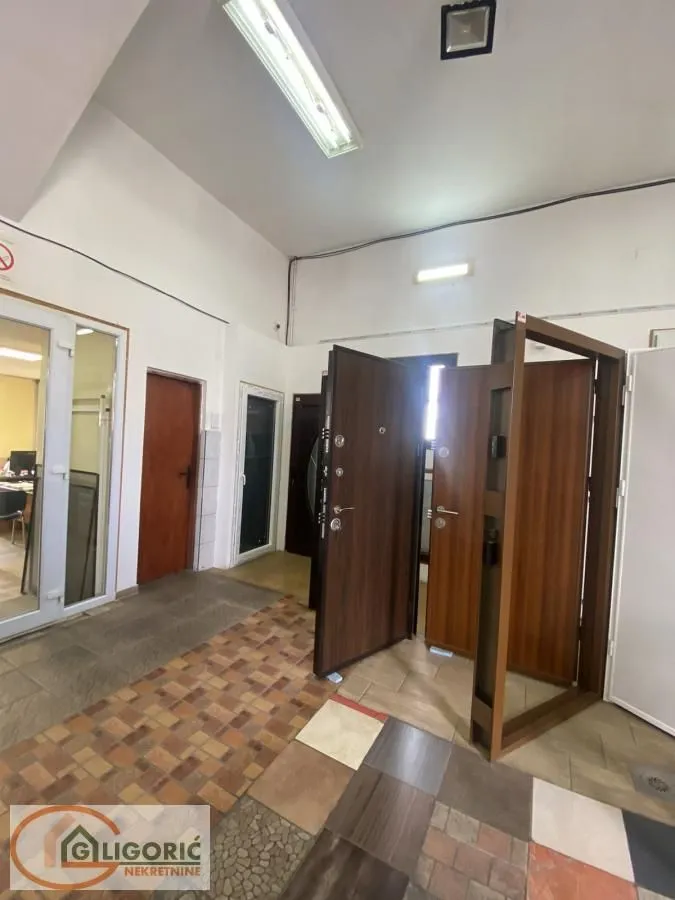Rent, office space, 120m², Mali Mokri Lug, Zvezdara Sve Podlokacije