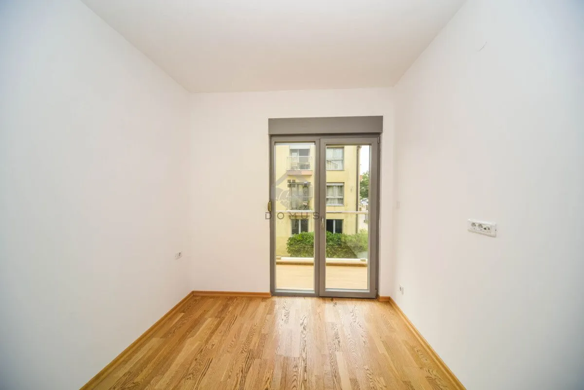 Izdavanje, trosoban stan, 77m², Zabjelo, Podgorica