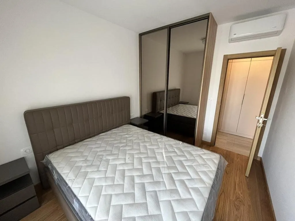 Izdavanje, dvosoban stan, 75m², City Kvart, Podgorica
