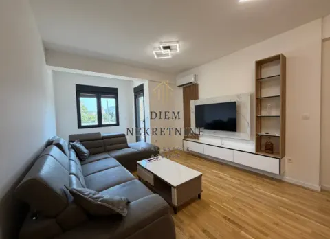Rent, two bedroom apartment, 58m², Stari Aerodrom, Podgorica - image 6