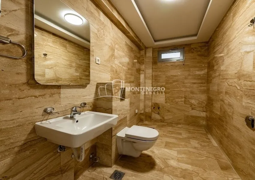 Sale, three bedroom apartment, 160m², Pržno, Budva