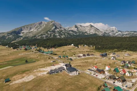 Sale, house, 1283m², Žabljak, Crna Gora - image 2