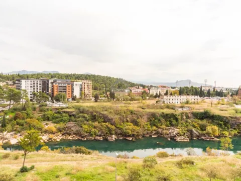 Prodaja, dvosoban stan, 82m², Preko Morače, Podgorica - image 12