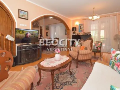 Prodaja, kuća, 360m², Kudeljarski Nasip, Pančevo - image 8