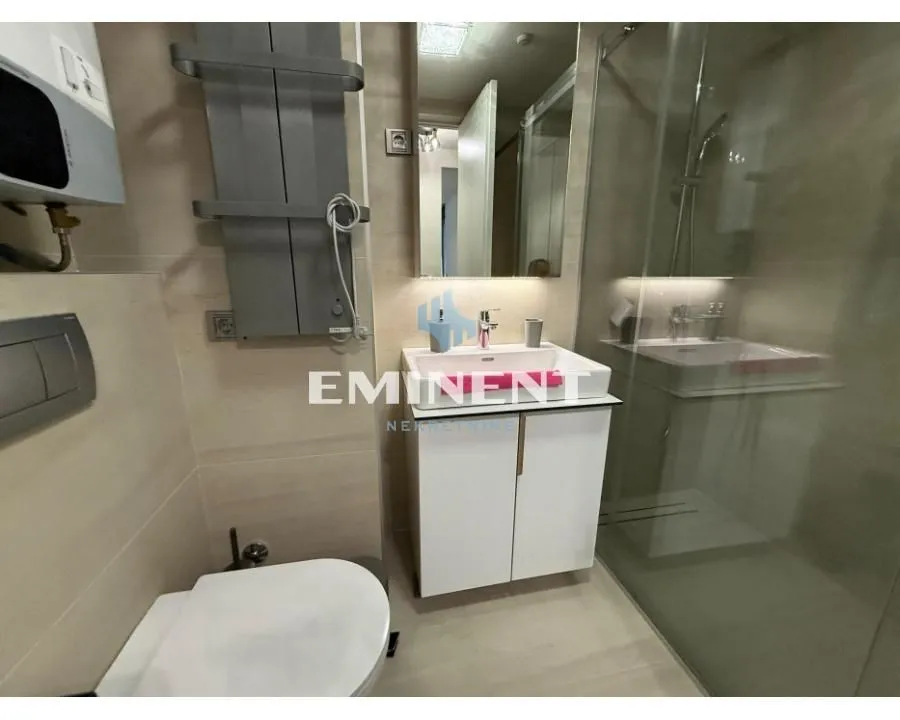 Izdavanje, dvosoban stan, 46m², Novi Beograd Blok 65, Novi Beograd Sve Podlokacije