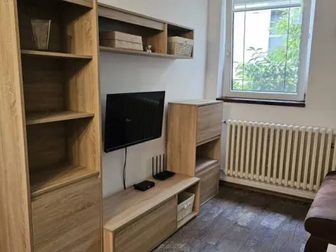 Izdavanje, dvosoban stan, 60m², Centar, Novi Sad - image 6