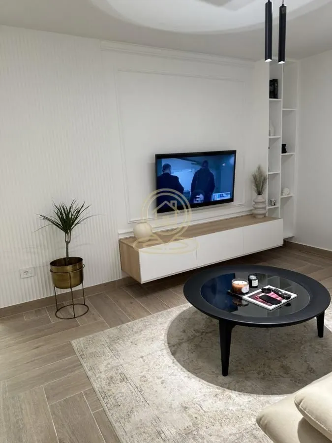 Rent, two bedroom apartment, 56m², Stari Grad, Beograd