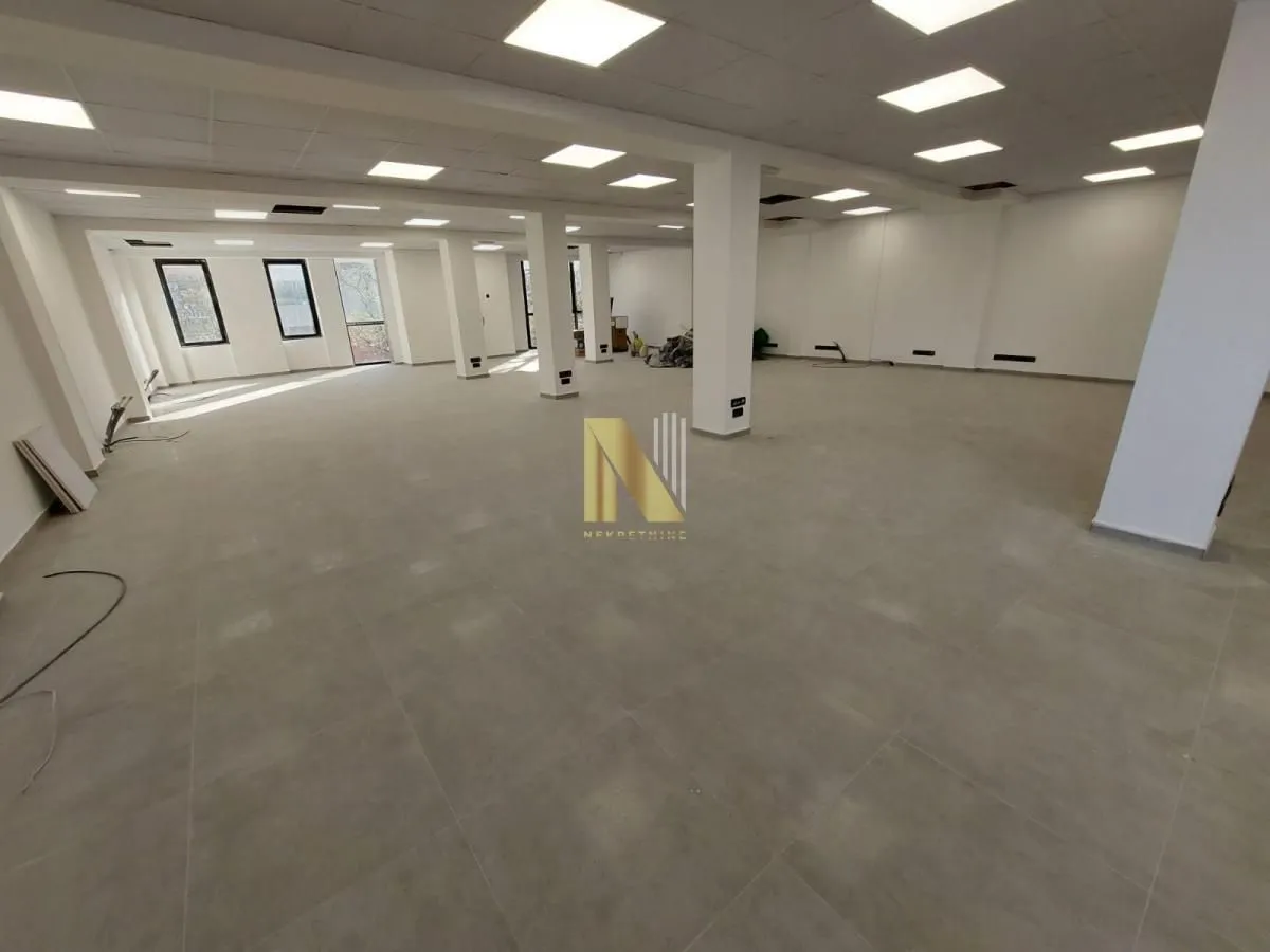 Rent, office space, 268m², Bulevar Oslobodjenja, Novi Sad Sve Podlokacije