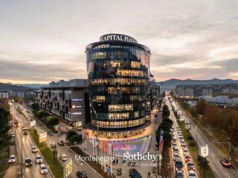 Izdavanje, trosoban stan, 204m², Kod Capital Plaze, Podgorica - image 4