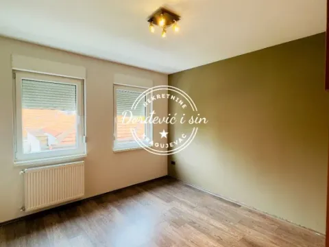 Sale, three bedroom apartment, 76m², Veliki park, Kragujevac - image 8