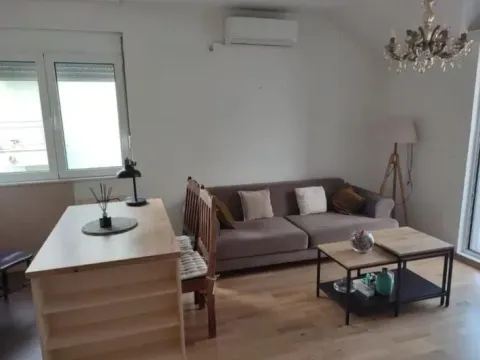 Prodaja, jednosoban stan, 43m², Dalmatinska ulica, Podgorica - image 6