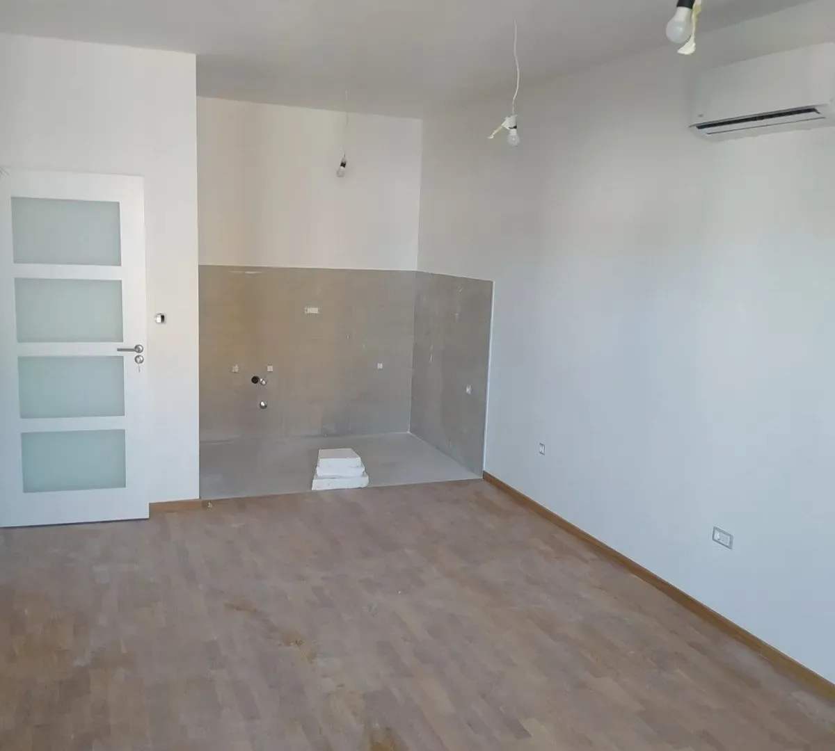 Prodaja, jednosoban stan, 45m², Pobrežje, Podgorica