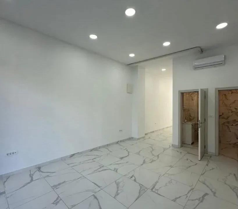 Rent, office space, 50m², Seljanovo, Tivat